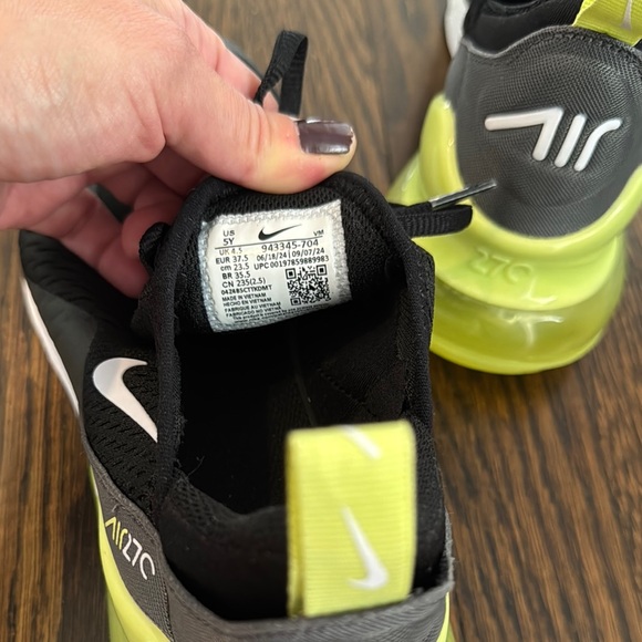 NEW Nike Air Max 270, Light Lemon Twist/Black/Anthracite/White, 5Y (Big Kids) - Picture 5 of 5